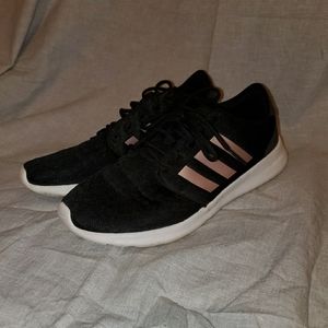 Addidas Tennis Shoes